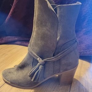 Revel Ladies Brown Boots/Booties Size 9.5 Faux Suade Material, Block Heel.